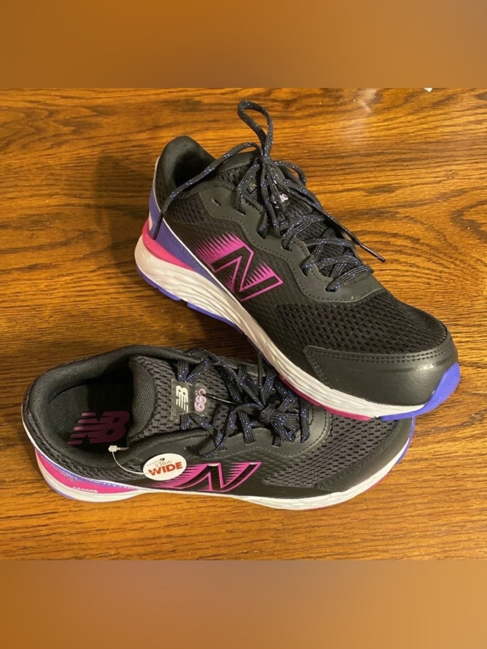 New Balance 680 sneakers Pink & Black Size 6.5 Extra Wide
